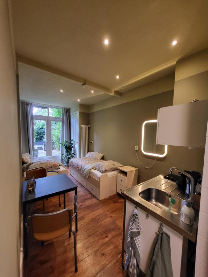 De Doorgang Bed & Breakfast Groningen Bagian luar foto