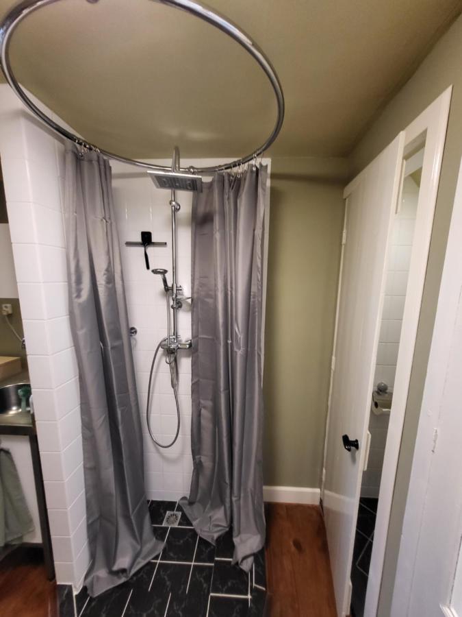 De Doorgang Bed & Breakfast Groningen Bagian luar foto
